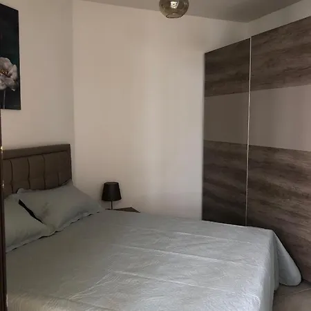 Horizon Katrina - Sea Line & Access *