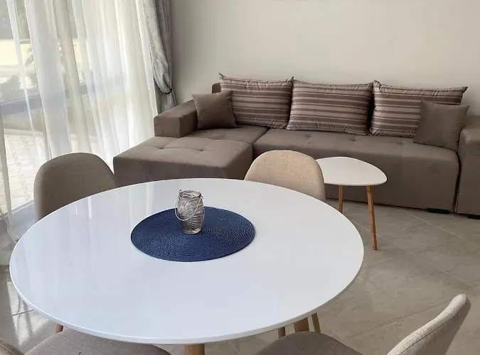 Horizon Katrina - Sea Line & Access * スヴェティ・ヴラス