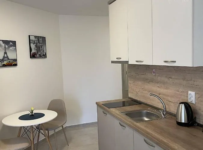 Horizon Katrina - Sea Line & Access