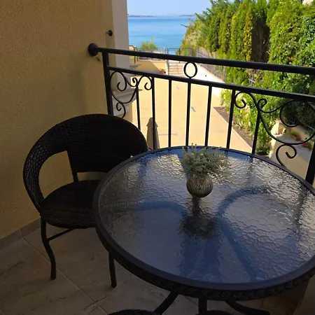 Horizon Katrina - Sea Line & Access Apartment