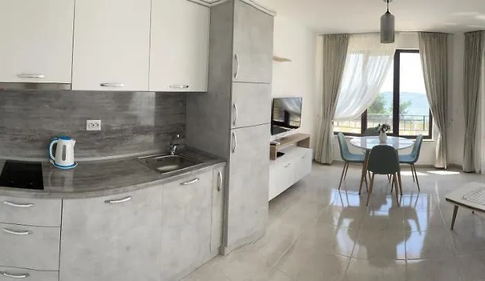 Horizon Katrina - Sea Line & Access Sveti Vlas